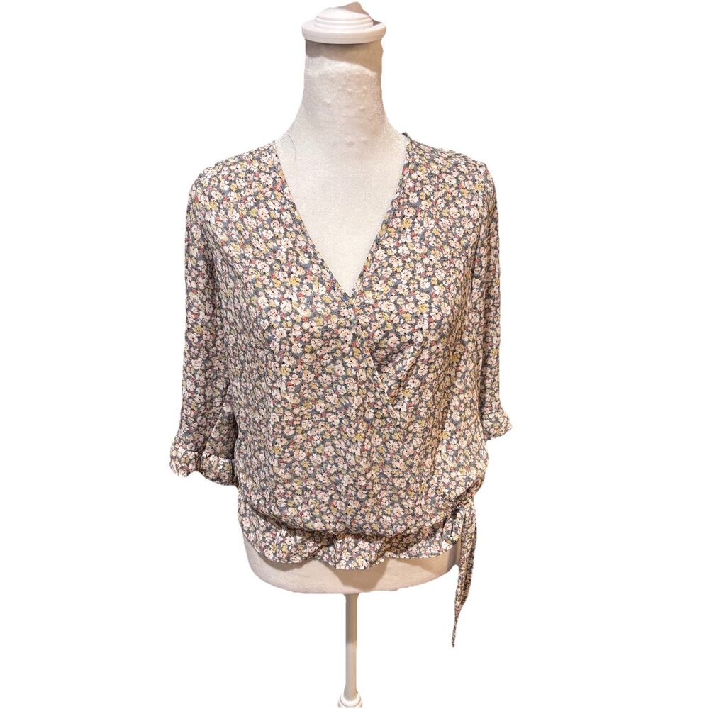 Sienna Sky Top Size Small Cinched Waist Tie Side Size Small